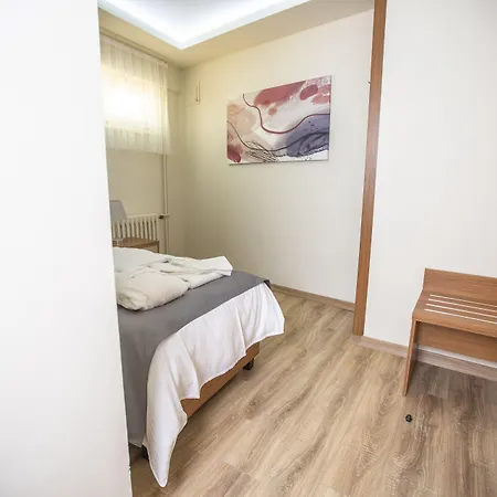Kutlucan Oldtown מלון 3*